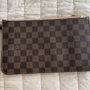 Louis Vuitton Neverfull Pouch